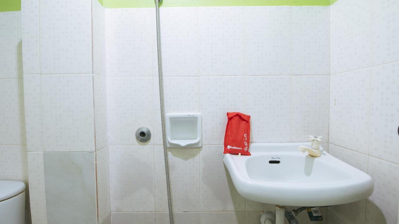 Reddoorz Plus Near Municipality Of Luisiana Laguna Экстерьер фото